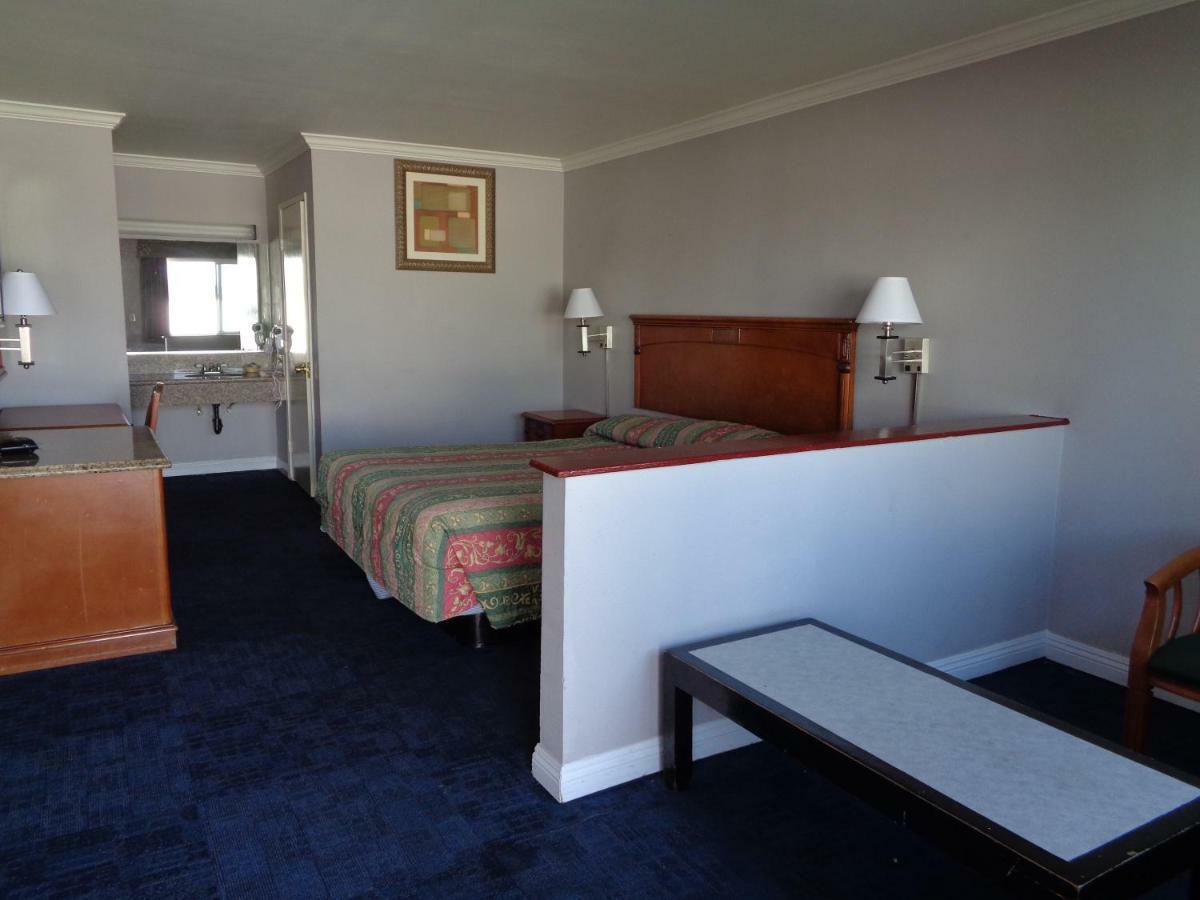 Long Beach Luxury Inn Extérieur photo